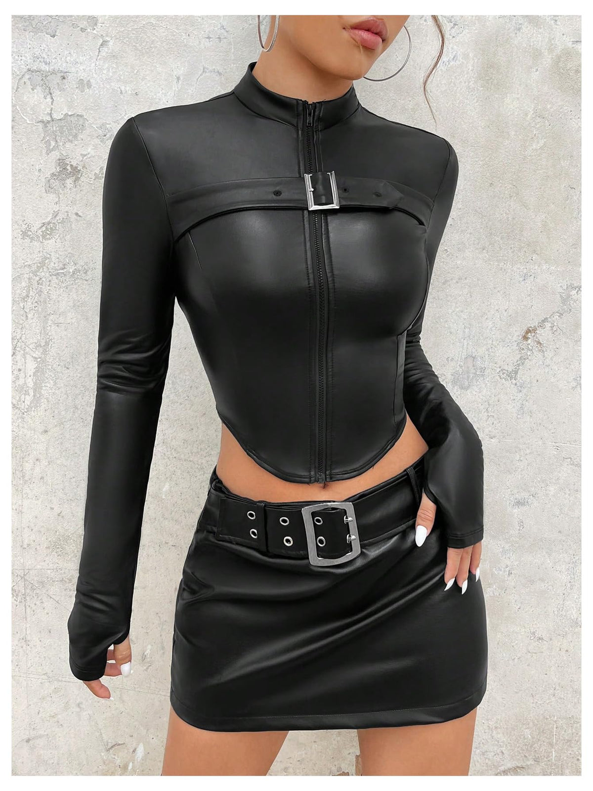 MakeMeChic Women's Leather Cropped Jacket Winter Y2K Long Sleeve Black Jacket Zip Up Outerwear Tops Black Small