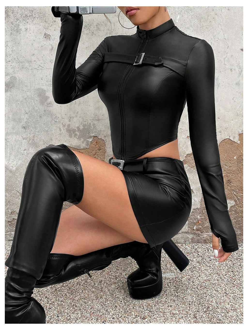 MakeMeChic Women's Leather Cropped Jacket Winter Y2K Long Sleeve Black Jacket Zip Up Outerwear Tops Black Small