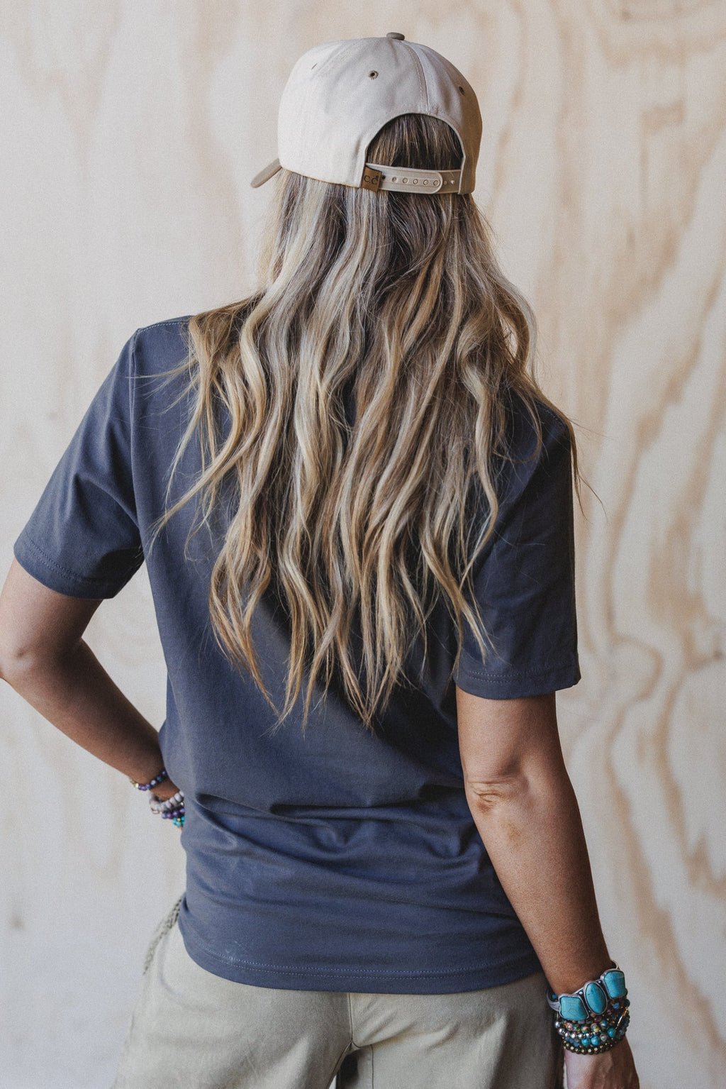 The Nest Rebel Mom Society Tee - Charcoal