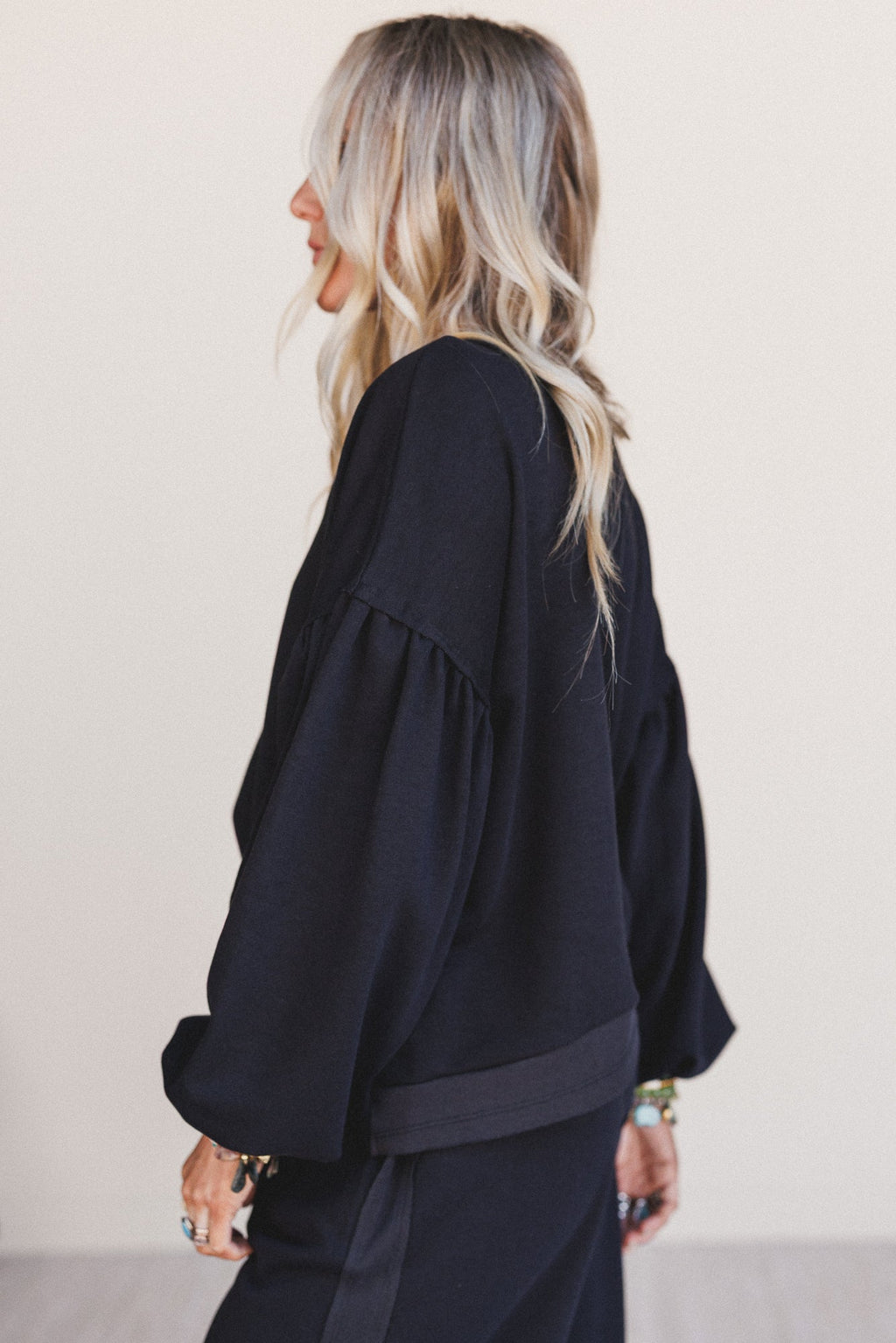 The Nest Laid Back Top - Black