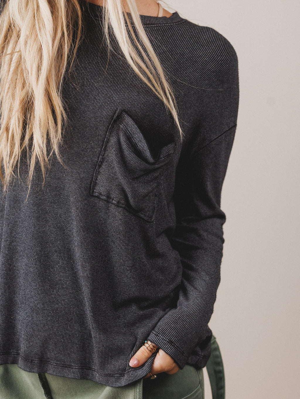 Here To There Pocket Tee - Ash Black